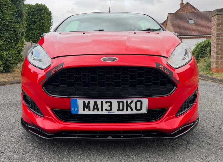 2013 FORD FIESTA 1.0T ZETEC S LONG MOT RUNS/DRIVES GREAT JUST SERVICED LOVELY! 