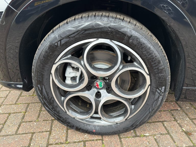 2023 Alfa Romeo Tonale 1.5 MHEV Ti 5dr Auto Hatchback Petrol Automatic