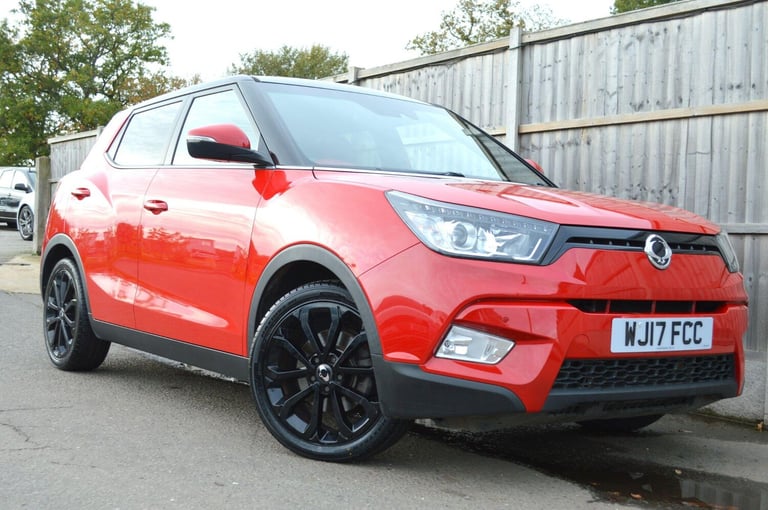2017 Ssangyong Tivoli 1.6 ELX 5dr Auto HATCHBACK PETROL Automatic
