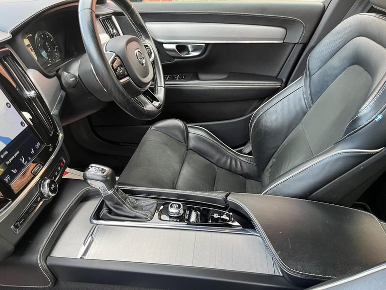 VOLVO S90 2.0 T4 GPF R-Design Auto Euro 6 (s/s) 4dr 2019