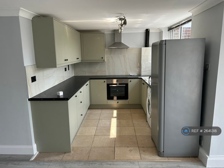 2 bedroom flat in Cherry Trees, Hartley, Longfield, DA3 (2 bed) (#2641318)