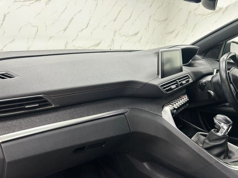2018 Peugeot 3008 1.2 PureTech GT Line SUV 5dr Petrol Manual Euro 6 (s/s) (130 ps) 1 FORMER O HAT...