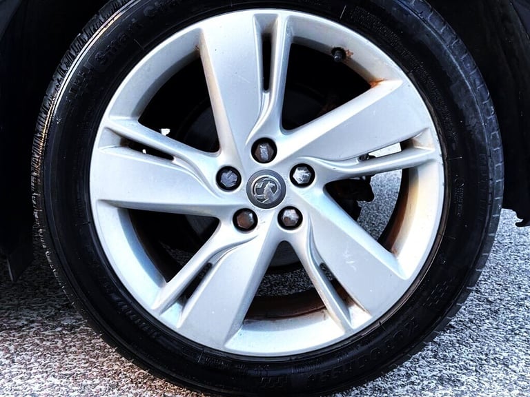 2014 Vauxhall Astra 1.6 SRi Manual 70,000 Miles . 5dr . Good Mileage . CHEAP on Fuel . HATCHBACK ...