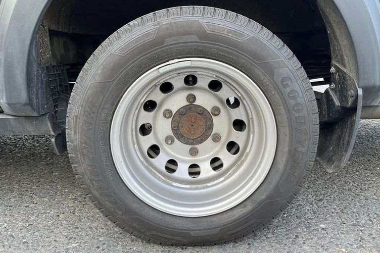 2023 Ford Transit 460 Leader AUTO L4 H3 ELWB High Roof 17 Seat Minibus RWD 2.0 EcoBlue 165ps, Min...