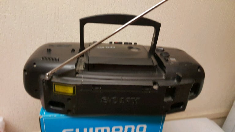 SONY CFD-10L CD RADIO CASSETTE CORDER 