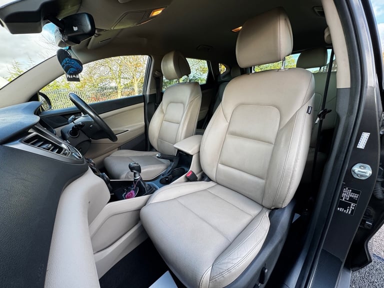 2017 Hyundai TUCSON 1.7 CRDi Blue Drive Premium 5dr 2WD SUV Diesel Manual