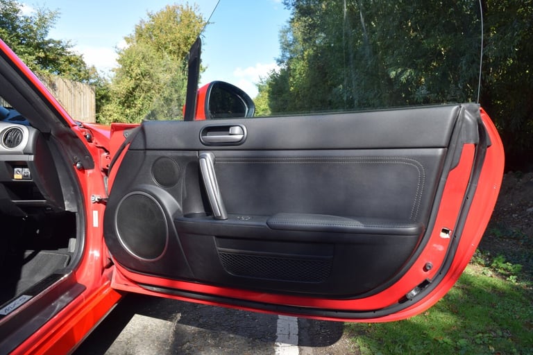 MAZDA MX-5 2.0 i Sport Tech Red Manual Petrol 2012