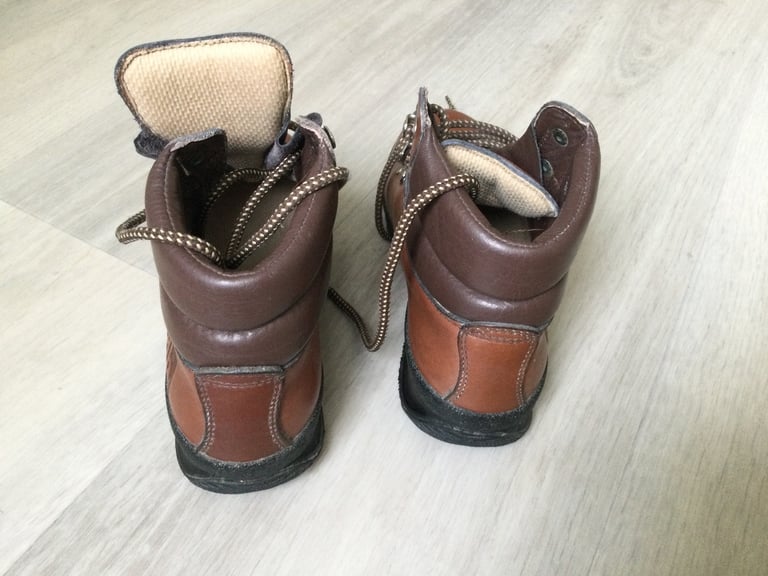 Women’s Walking Boots