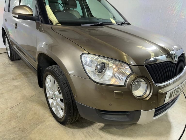 2012 61 SKODA YETI 2.0 TDI ELEGANCE SUV 5DR DIESEL DSG 4WD EURO 5 (140 PS) DIESE