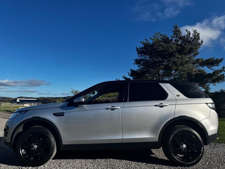 LAND ROVER DISCOVERY SPORT 2.0 TD4 SE Tech 2017