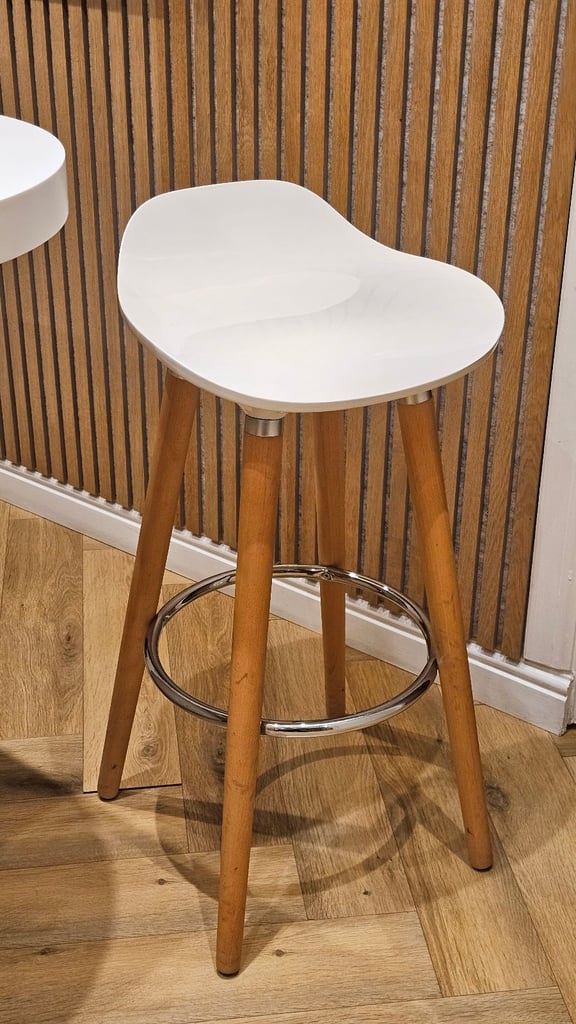 Breakfast Bar Stool/Chair