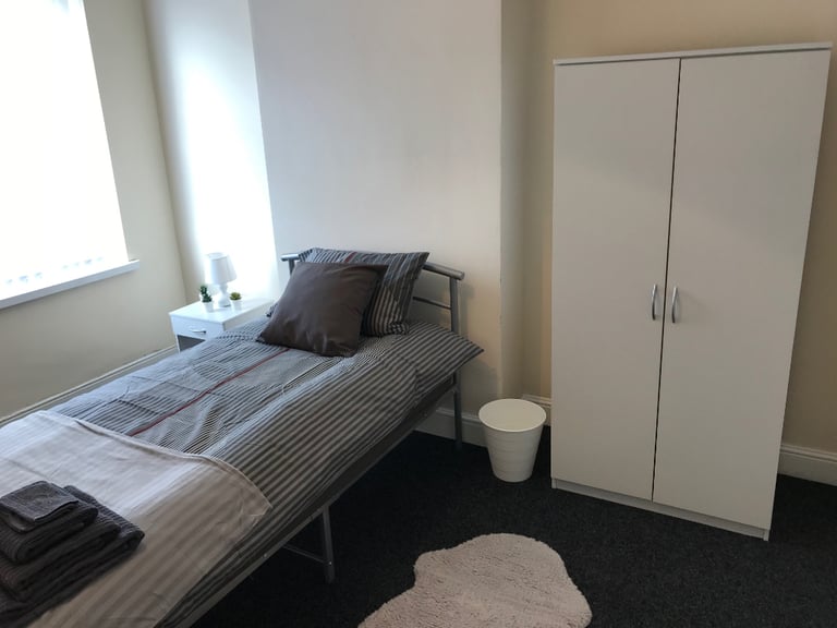 Lovely Shared Accommodation Supported Living for Homeless, Benefits, Emergency DSS Ref 113