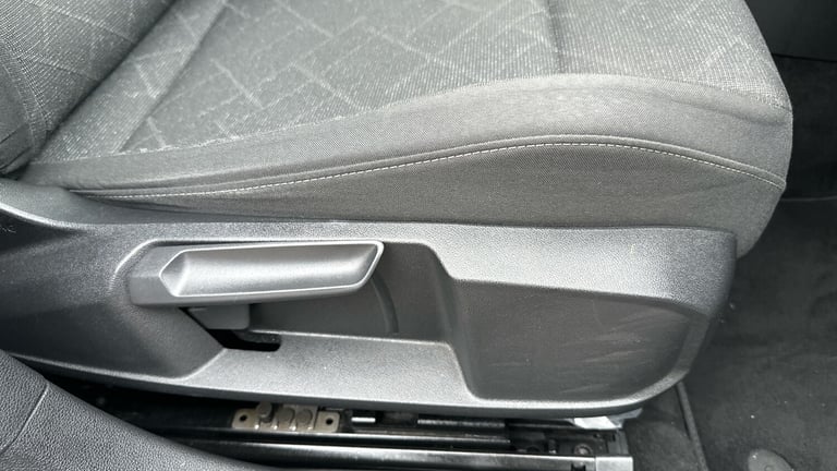 2021 Volkswagen Golf 1.5 TSI Life Hatchback 5dr Petrol Manual Euro 6 (s/s) (130 ps) Hatchback Pet...