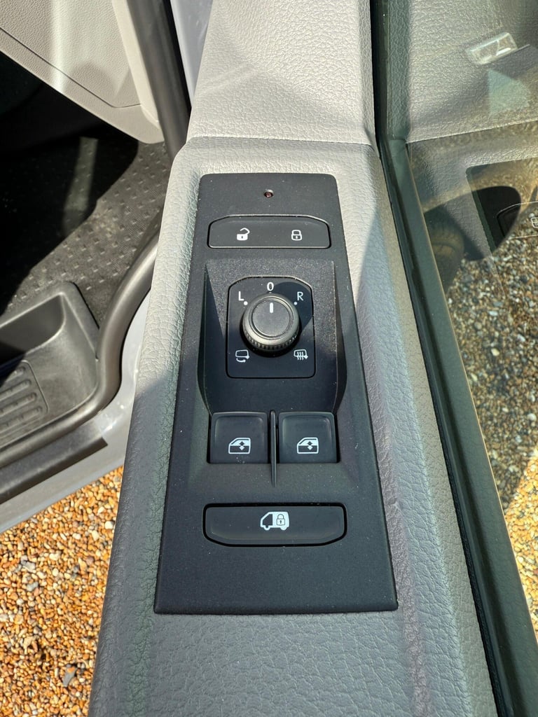 2024 Volkswagen Transporter 2.0 TDI T28 Highline FWD SWB Euro 6 (s/s) 5dr PANEL VAN Diesel Manual