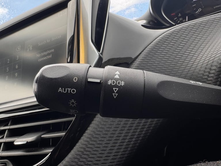 2015 Peugeot 208 1.6 BlueHDi 120 GT Line 5dr HATCHBACK Diesel Manual