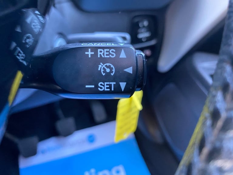 2017 Toyota AYGO 1.0 VVT-i x-play Euro 6 5dr HATCHBACK Petrol Manual