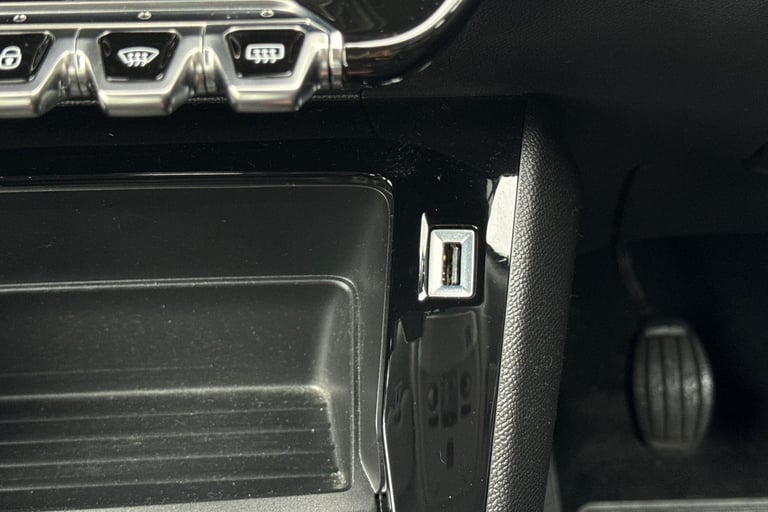 2022 Peugeot 2008 1.2 PureTech Active Premium Euro 6 (s/s) 5dr SUV Manual