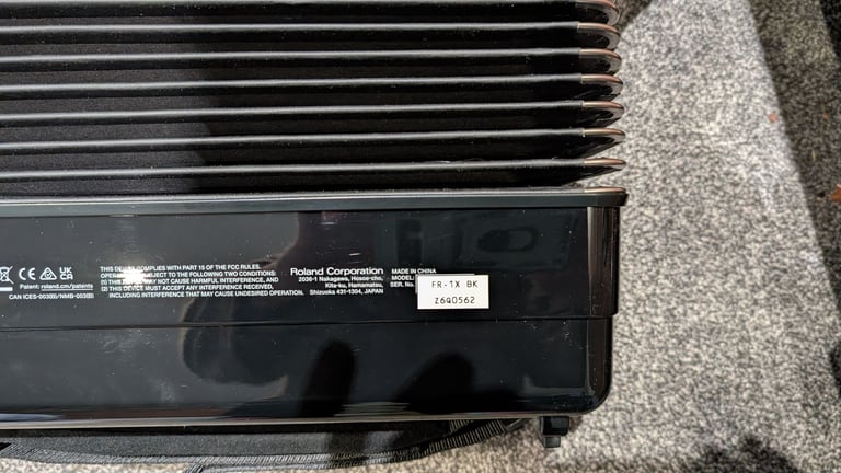 Accordian electric Roland FR-1X black