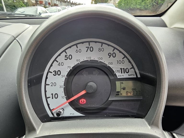 Citroen, C1, Hatchback, 2011, Manual, 998 (cc), 5 doors