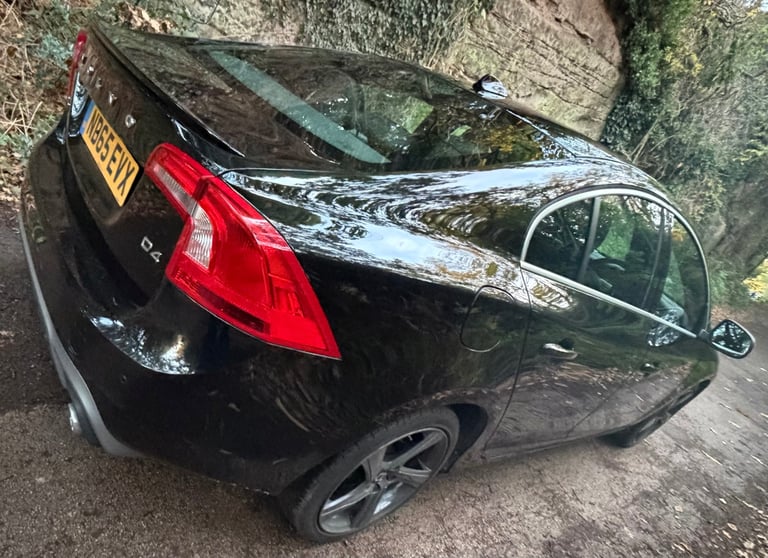 Volvo S60 R - Design Lux Nav D4