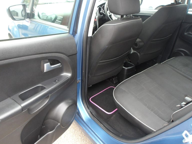 2013 Kia Venga 1.6 2 Auto Euro 5 5dr HATCHBACK Petrol Automatic