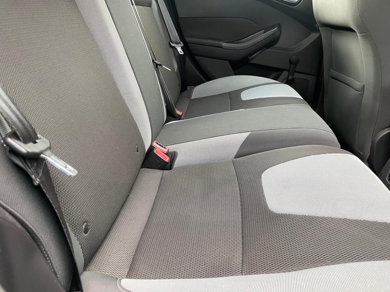 FORD FOCUS 1.6 ZETEC 11 REG BLACK 5 DOOR TIMING BELT REPLACED MOT JULY 2026 LOW INSURANCE 45+MPG