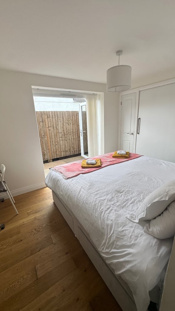 One bedroom modern flat for rent