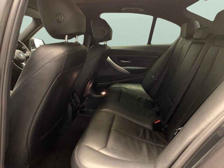 2015 BMW 3 Series 2.0 320d BluePerformance M Sport Saloon 4dr Diesel Auto Euro 6 (s/s) (184 p Sal...