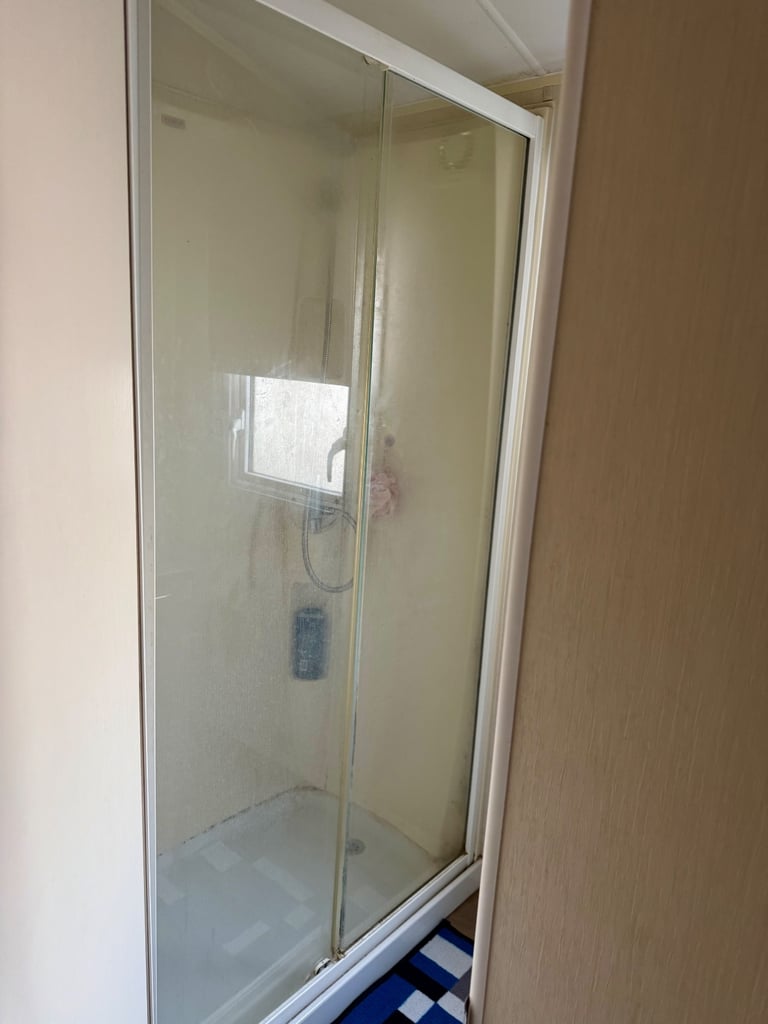 Static Caravan on Felixstowe beach caravan park