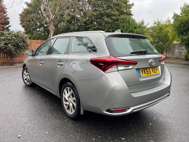 Toyota, AURIS, Estate, 2015, Manual, 1197 (cc), 5 doors