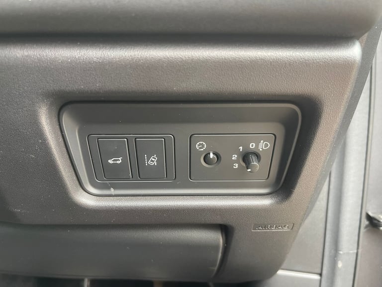 2016 Land Rover Discovery Sport 2.0 TD4 180 SE Tech 5dr Auto ESTATE Diesel Automatic