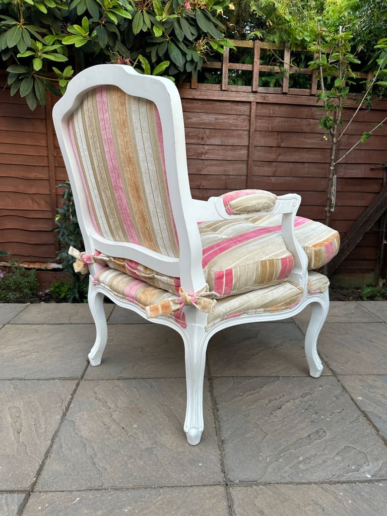 Elegant French Louis XVI Style Fabric Armchair - Great Condition