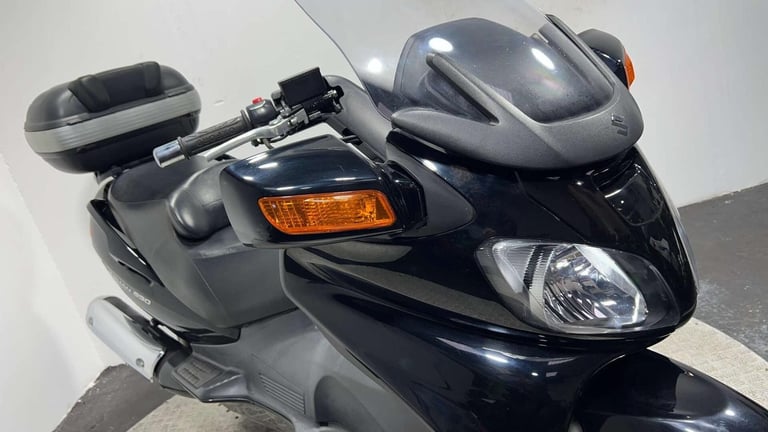Suzuki Burgman 650 AN 2004 18K NON RUNNING MAXI SCOOTER PROJECT SCOOTER 650CC TW