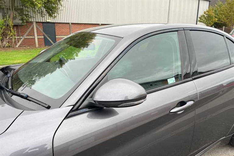 2019 Alfa Romeo Giulia 2.0 TB 280 Veloce 4dr Auto SALOON PETROL Automatic