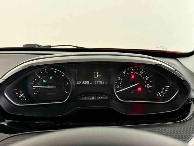 2019 Peugeot 208 1.2 PureTech 82 Signature 5dr [Start Stop] HATCHBACK PETROL Manual