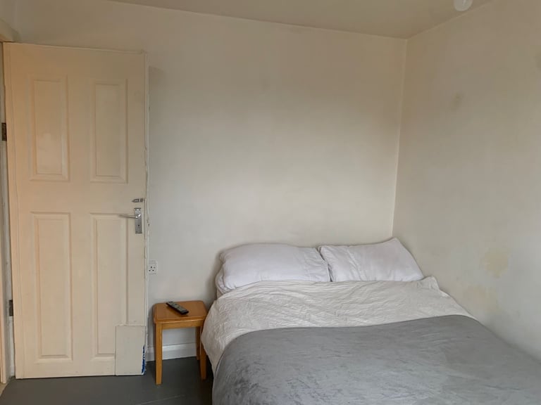 1 Month Stay, Short Term Sublet, Room To Rent, No Deposit, Camberwell SE5