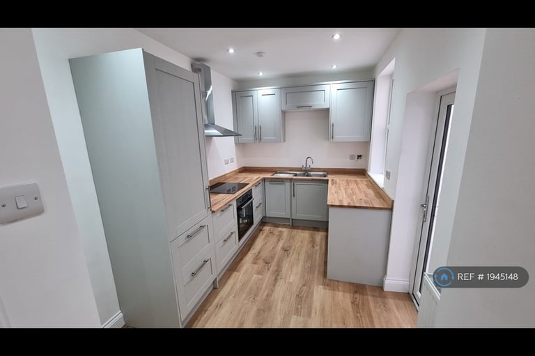 3 bedroom house in Strode Road, Clevedon, BS21 (3 bed) (#1945148)