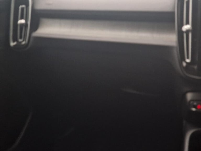 2022 Volvo XC40 2.0 B4 MHEV Inscription Pro SUV 5dr Petrol Hybrid DCT Auto AWD Euro 6 (s/s) ESTAT...