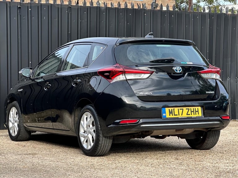 2017 Toyota Auris 1.8 Hybrid Icon TSS 5dr CVT HATCHBACK PETROL/ELECTRIC Automatic