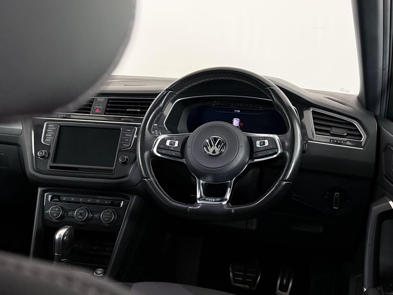  Volkswagen Tiguan 2.0 TDI BlueMotion Tech R-Line DSG 4Motion Euro 6 (s/s) 5dr Diesel Automatic