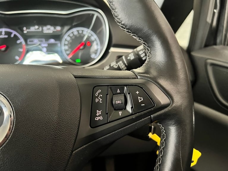 2018 Vauxhall Corsa 1.4i SE Hatchback 3dr Petrol Auto Euro 6 (90 ps) Hatchback Petrol Automatic