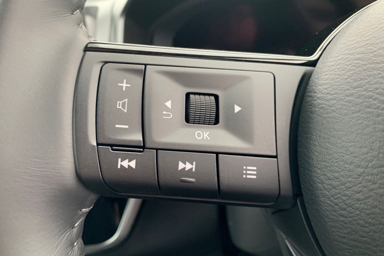 2025 Nissan Qashqai 1.5 E-Power N-Connecta [Glass Roof] 5dr Auto Hatchback Hybrid Automatic
