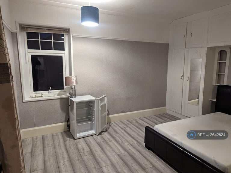 1 bedroom in Victorian Crescent, Doncaster, DN2 (#2642824)