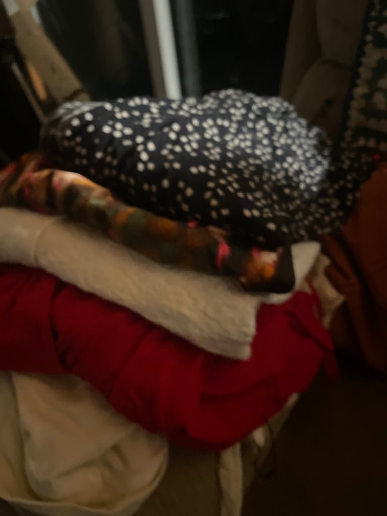 image for Beautiful selection of Ladies clothes size 14/16 