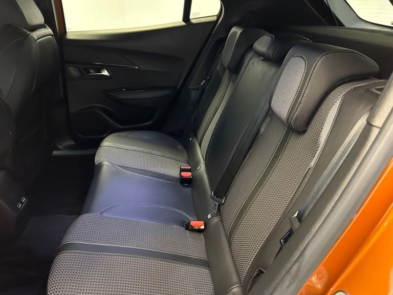 2022 Peugeot E-2008 50kWh GT SUV 5dr Electric Auto (7kW Charger) (136 ps) Automatic