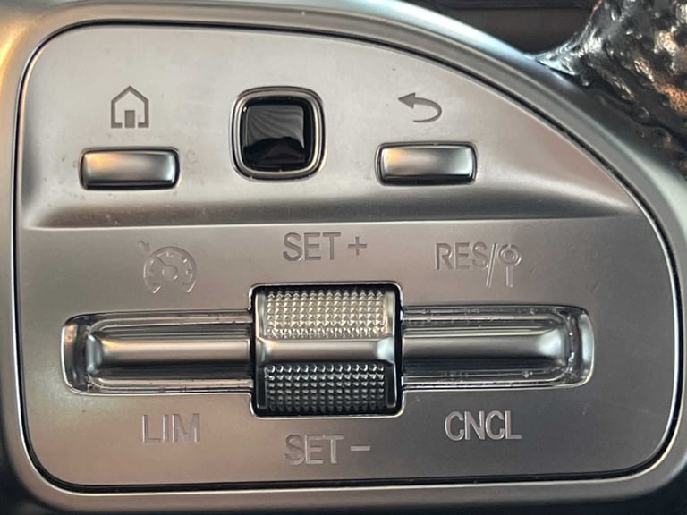 2022 Mercedes-Benz EQA 300 4M 168kW AMG Line Premium 66.5kWh 5dr Auto Hatchback Electric Automatic