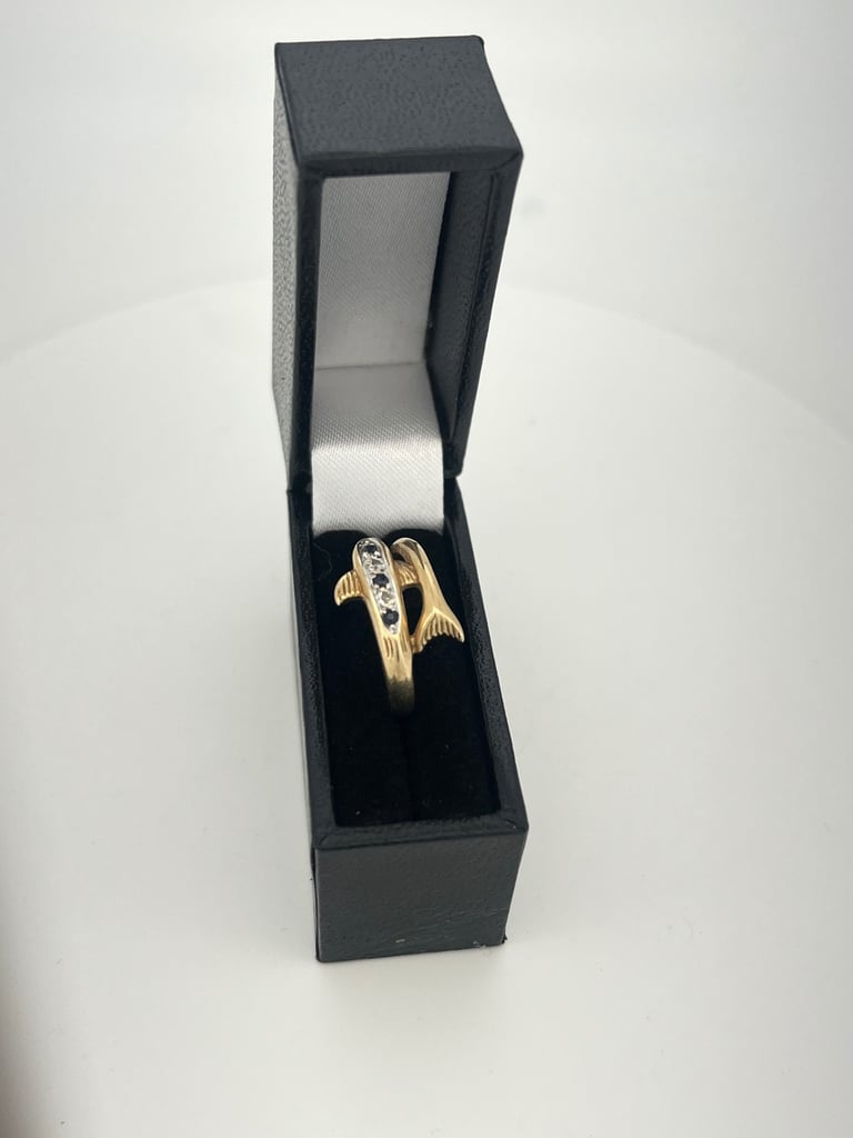 9ct Gold (375) Sapphire + Diamond Dolphin Ring