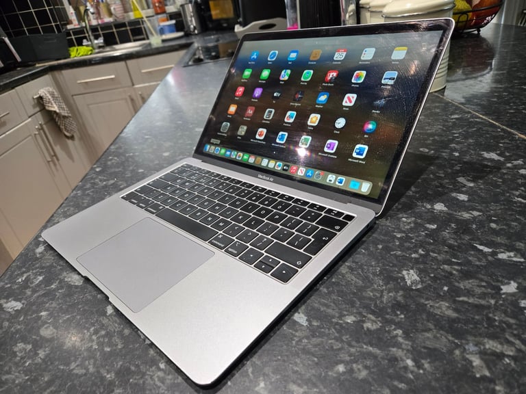 Apple MacBook Air M1 CHIP 2021 - Sonoma OS X - Microsoft Apple MacBook Air M1 CHIP 2021 - Sonoma OS X - Microsoft