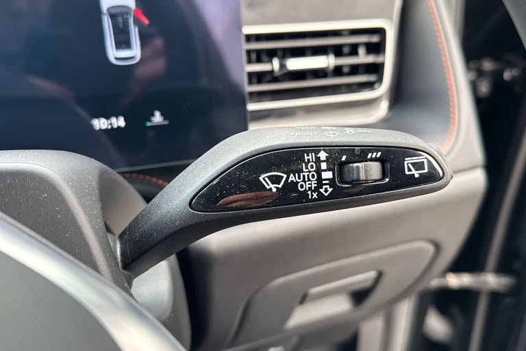 2025 MG MG HS 106287 Hatchback Petrol Automatic