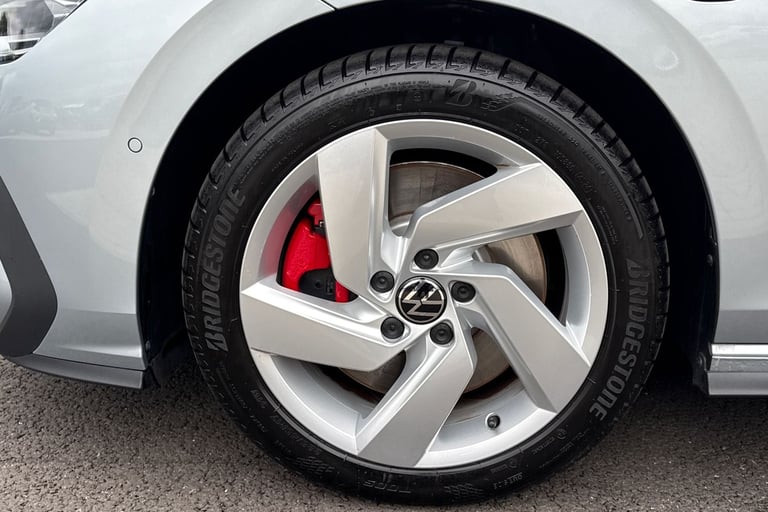 2025 Volkswagen Golf 1.5 TSI 272 GTE eHybrid 5dr DSG **HEADS UP DISPLAY + PAN ROOF** Hatchback PE...